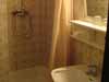 В ванной комнате двухместного номера пансиона Hotel Pension Mariahilf 3*** в Вене